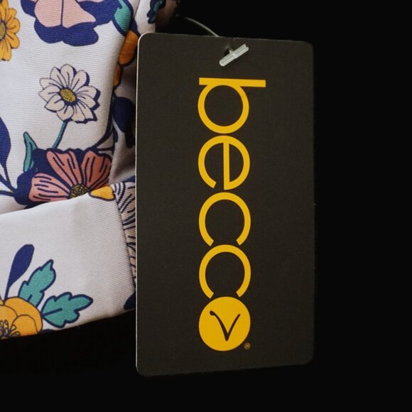 Becco Lilac Floral Sports Bra Criss Cross Ruffle Straps Size Small - Picture 2 of 5